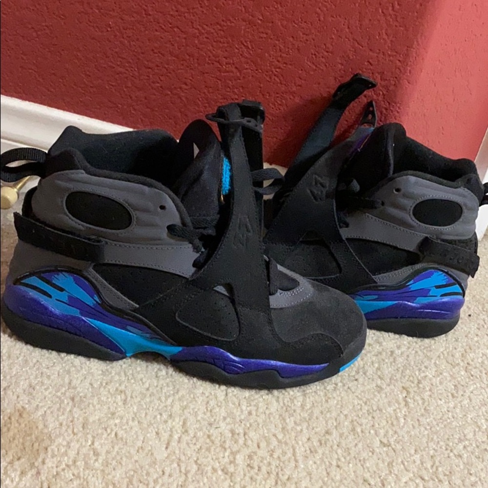 Barely worn retro Jordan’s